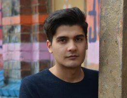 refugee 1226610 1280(1)